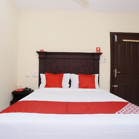 Hotel O Malabar Plaza Kochi Exterior photo