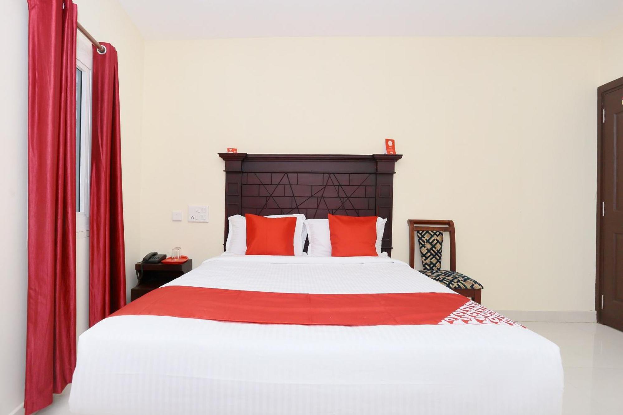 Hotel O Malabar Plaza Kochi Exterior photo